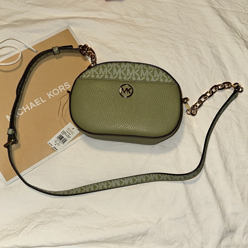 Michael Kors jade bag 💚
